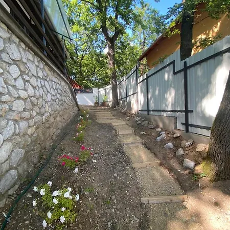 Apartment Jobb Mint Otthon *