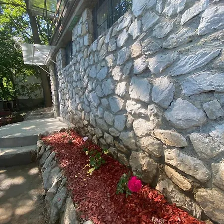 Jobb Mint Otthon Apartment *