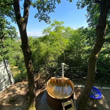 Apartment Jobb Mint Otthon Noszvaj